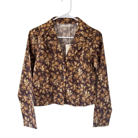 Doen NEW Sheila Top in Fern Grove Floral - Picture 7 of 10